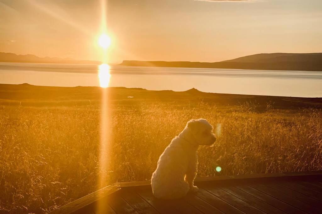 Ljarskogar Lodge Hjartharholtskirkja Bagian luar foto